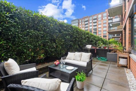 1100 Maxwell Lane Hoboken NJ 07030