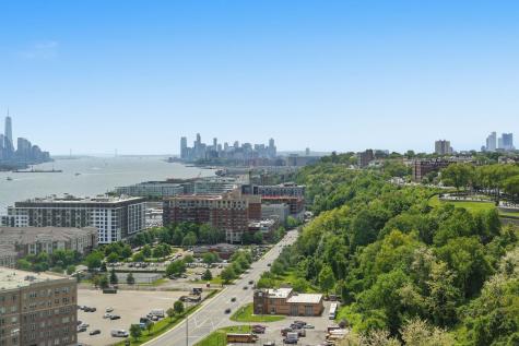 6040 Boulevard East West New York NJ 07093
