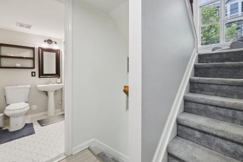 351 Oswego Court West New York NJ 07093