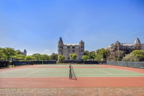 206 Shearwater Court West Jersey City NJ 07305