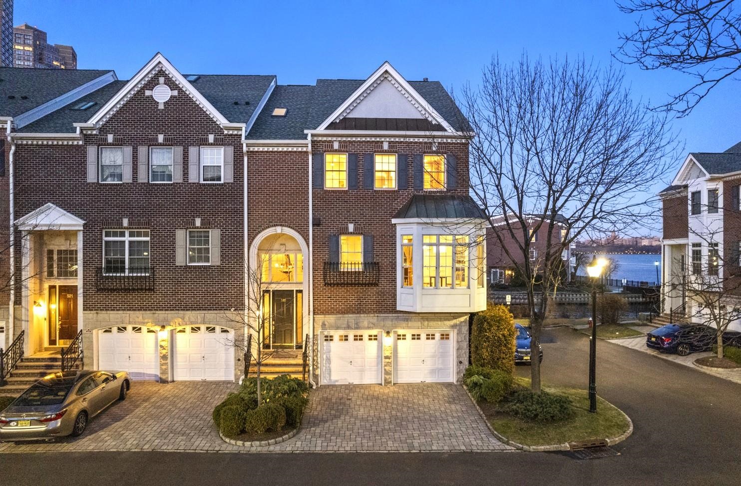 520 Harbor Place West New York NJ 07093
