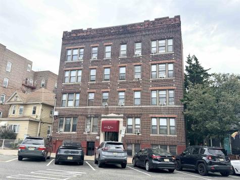7306 Park Avenue North Bergen NJ 07047