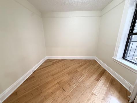 7306 Park Avenue North Bergen NJ 07047