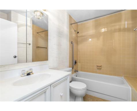 1705 Harmon Cove Tower Secaucus NJ 07094