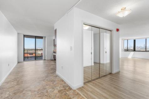1705 Harmon Cove Tower Secaucus NJ 07094