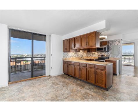 1705 Harmon Cove Tower Secaucus NJ 07094