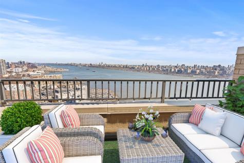 7004 Boulevard East Guttenberg NJ 07093