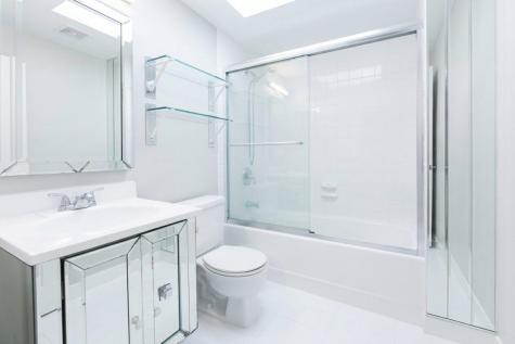 108 Harmon Cove Tower Secaucus NJ 07094