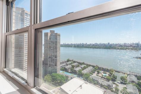 6600 Boulevard East West New York NJ 07093