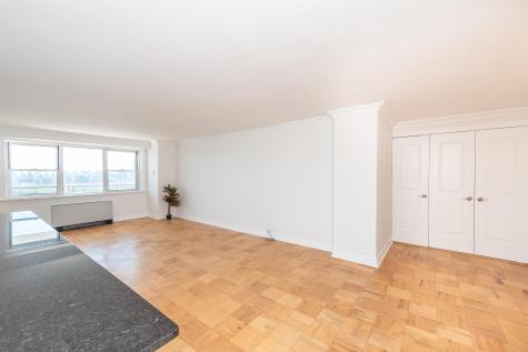 6600 Boulevard East West New York NJ 07093