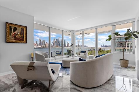 1000 Avenue At Port Imperial Weehawken NJ 07086