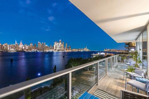 1000 Avenue At Port Imperial Weehawken NJ 07086