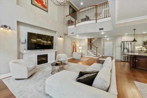 208 Shearwater Court West Jersey City NJ 07305