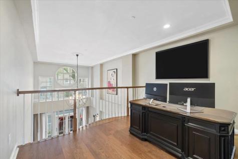 208 Shearwater Court West Jersey City NJ 07305