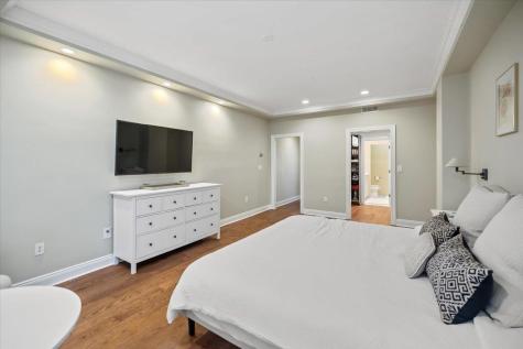 208 Shearwater Court West Jersey City NJ 07305