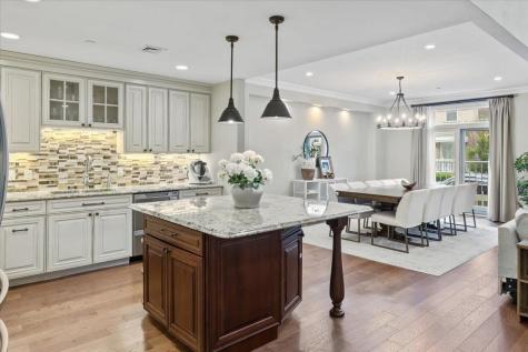 208 Shearwater Court West Jersey City NJ 07305