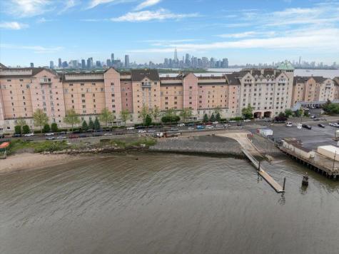 208 Shearwater Court West Jersey City NJ 07305