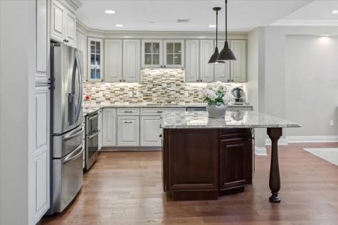 208 Shearwater Court West Jersey City NJ 07305