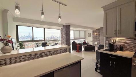 380 Mountain Road Union City NJ 07087