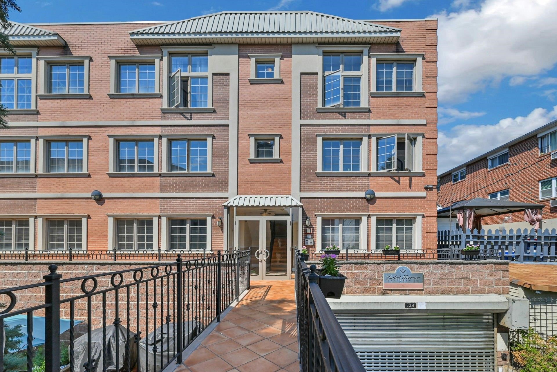124 68th Street Guttenberg NJ 07093