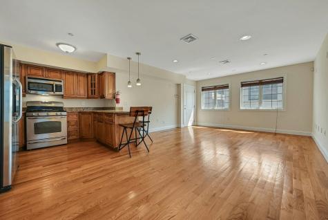 124 68th Street Guttenberg NJ 07093