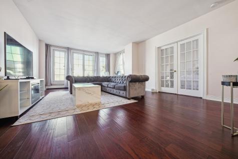 203 Shearwater Court West Jersey City NJ 07305