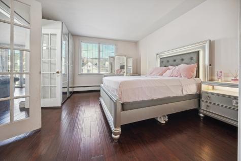 203 Shearwater Court West Jersey City NJ 07305