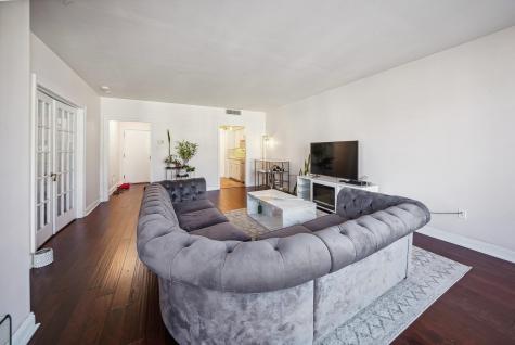 203 Shearwater Court West Jersey City NJ 07305