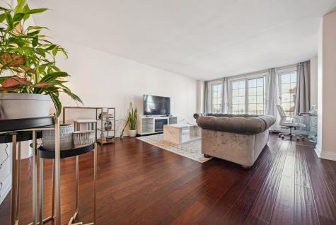 203 Shearwater Court West Jersey City NJ 07305