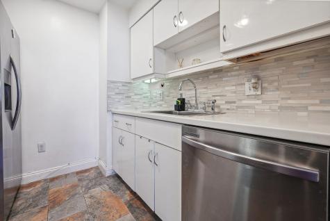 203 Shearwater Court West Jersey City NJ 07305