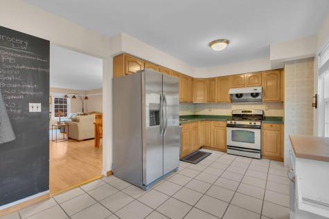 3661 Meadow Lane North Bergen NJ 07047