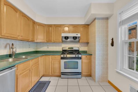 3661 Meadow Lane North Bergen NJ 07047