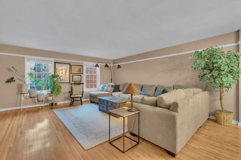 3661 Meadow Lane North Bergen NJ 07047
