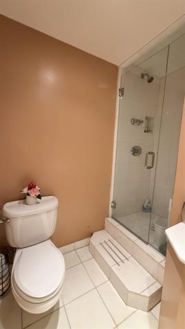 7004 Boulevard Guttenberg NJ 07093