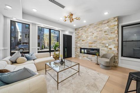 33 Bleecker Street Jersey City NJ 07307