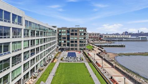 9 Somerset Lane Edgewater NJ 07020