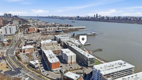 9 Somerset Lane Edgewater NJ 07020