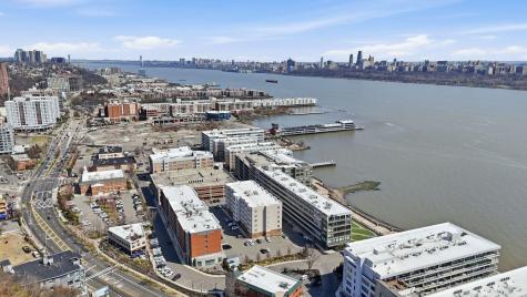 9 Somerset Lane Edgewater NJ 07020