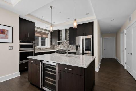 250 Henley Place Weehawken NJ 07086