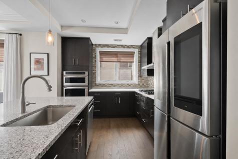 250 Henley Place Weehawken NJ 07086