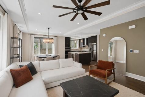 250 Henley Place Weehawken NJ 07086