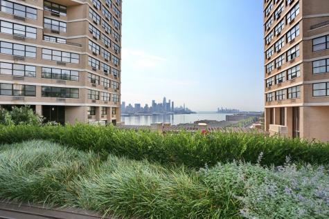 7004 Boulevard East Guttenberg NJ 07093