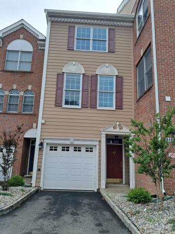 411 Newburgh Court West New York NJ 07093