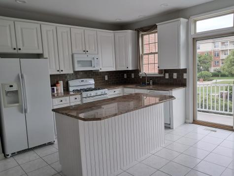 411 Newburgh Court West New York NJ 07093