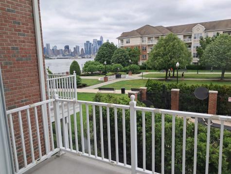 411 Newburgh Court West New York NJ 07093