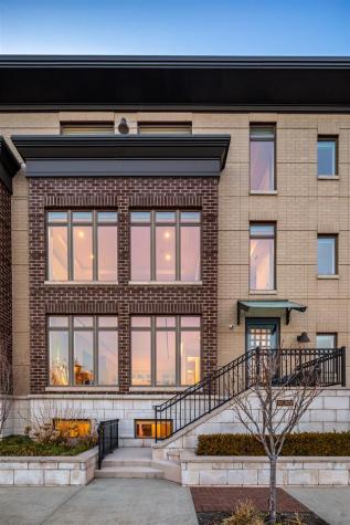 Th12 Henley Place Weehawken NJ 07086