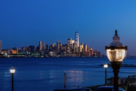 Th12 Henley Place Weehawken NJ 07086