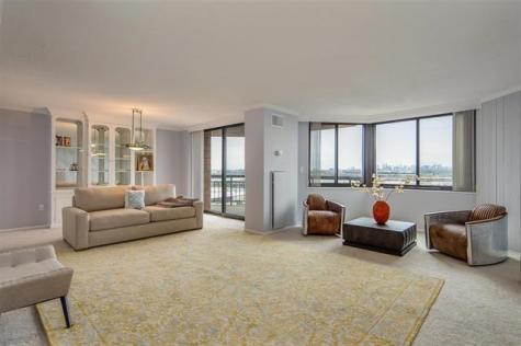807 Harmon Cove Tower Secaucus NJ 07094