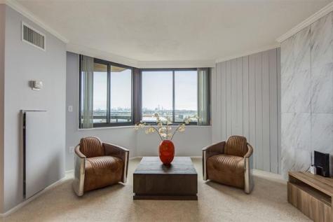807 Harmon Cove Tower Secaucus NJ 07094