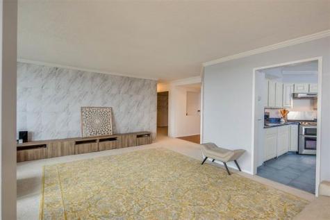 807 Harmon Cove Tower Secaucus NJ 07094